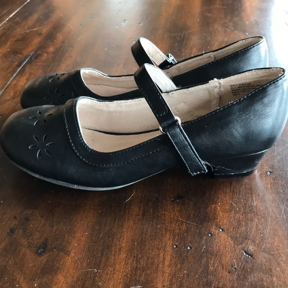 Black 1 inch heels